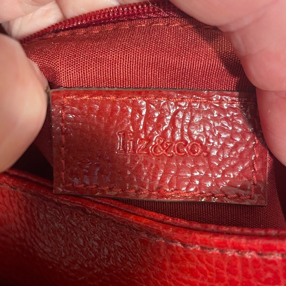 Liz & Co. Bold Red Shoulder bag numerous compartments. 14.5” L, 6”W - Picture 8 of 12